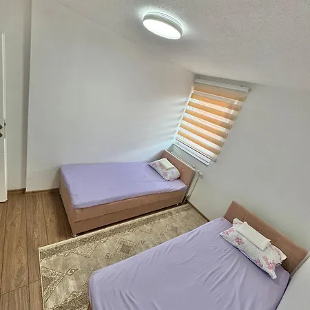 Ejna2 Apartamento